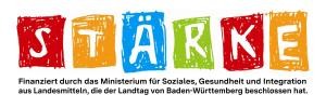 Logo des Landesprogramms STÄRKE Abgebildet ist ein Logo. Sechs weiße Großbuchstaben bilden das Wort Stärke. Die Buchstaben haben jeweils einen farbigen, rechteckigen Hintergrund. von links nach rechts sind die hinterlegten Farb-Rechtecke rot, gelb, blau, grün, rot, gelb.