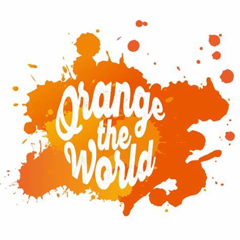 Logo mit der weißen Schrift Orange the World auf einem orangen Farbklecks.